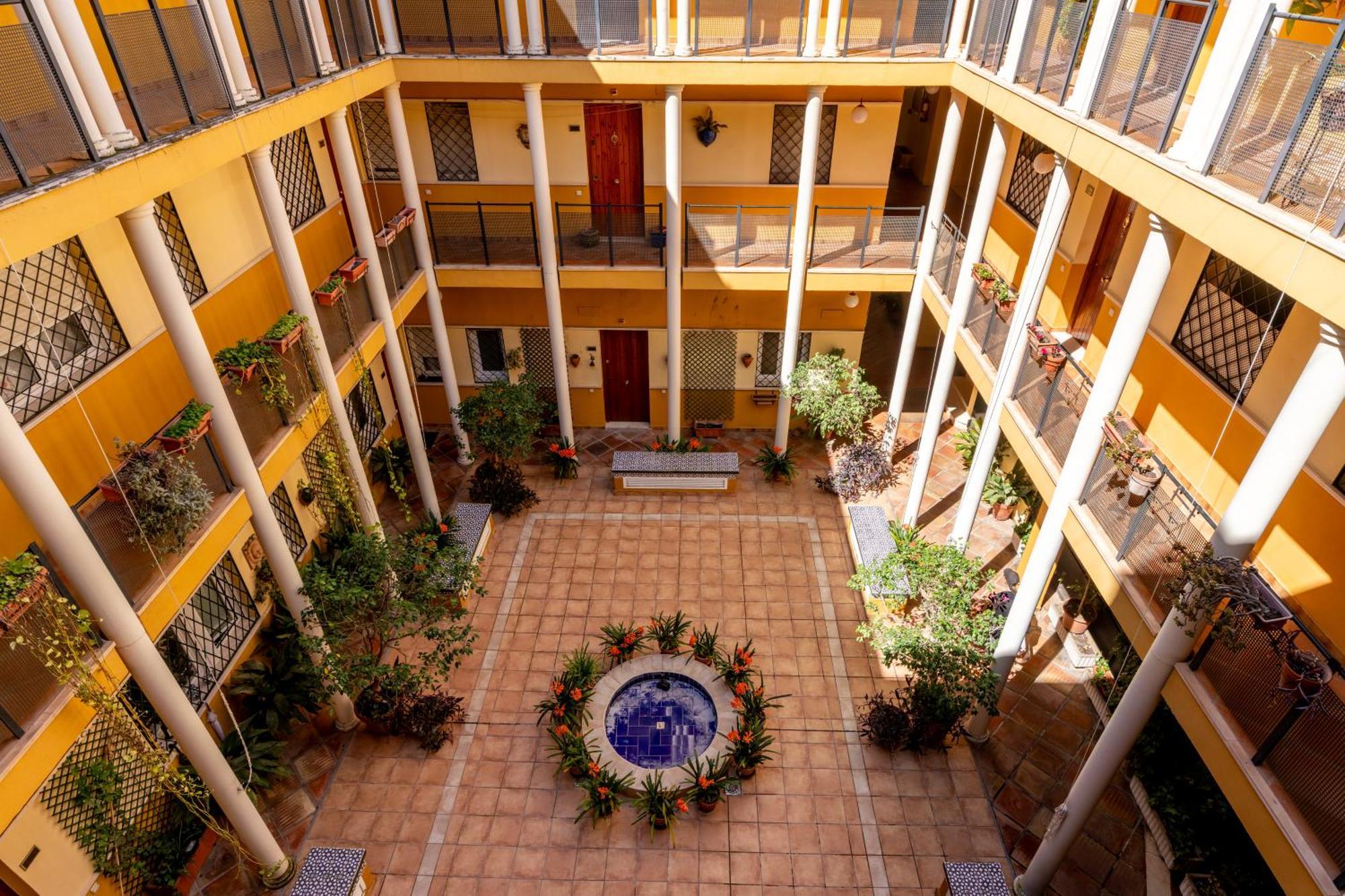 San Vicente-Museo Apartamento セビリア エクステリア 写真