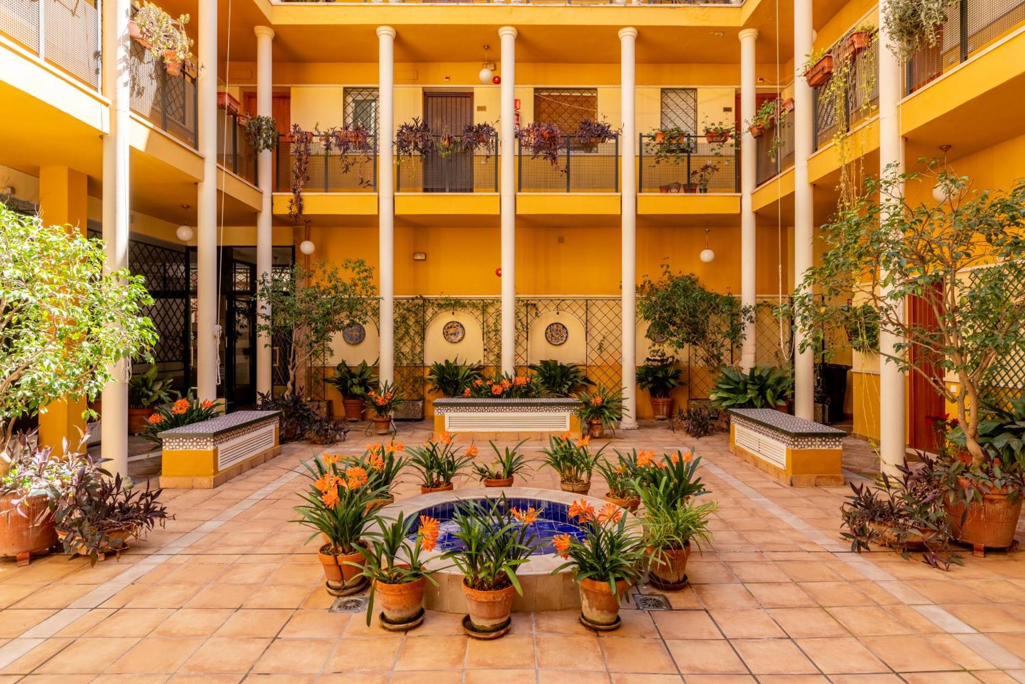 San Vicente-Museo Apartamento セビリア エクステリア 写真