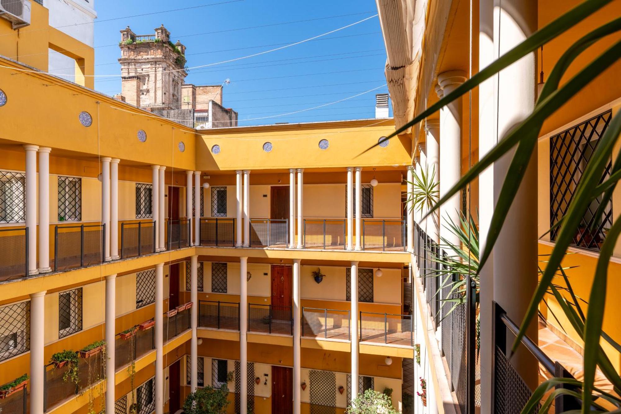 San Vicente-Museo Apartamento セビリア エクステリア 写真