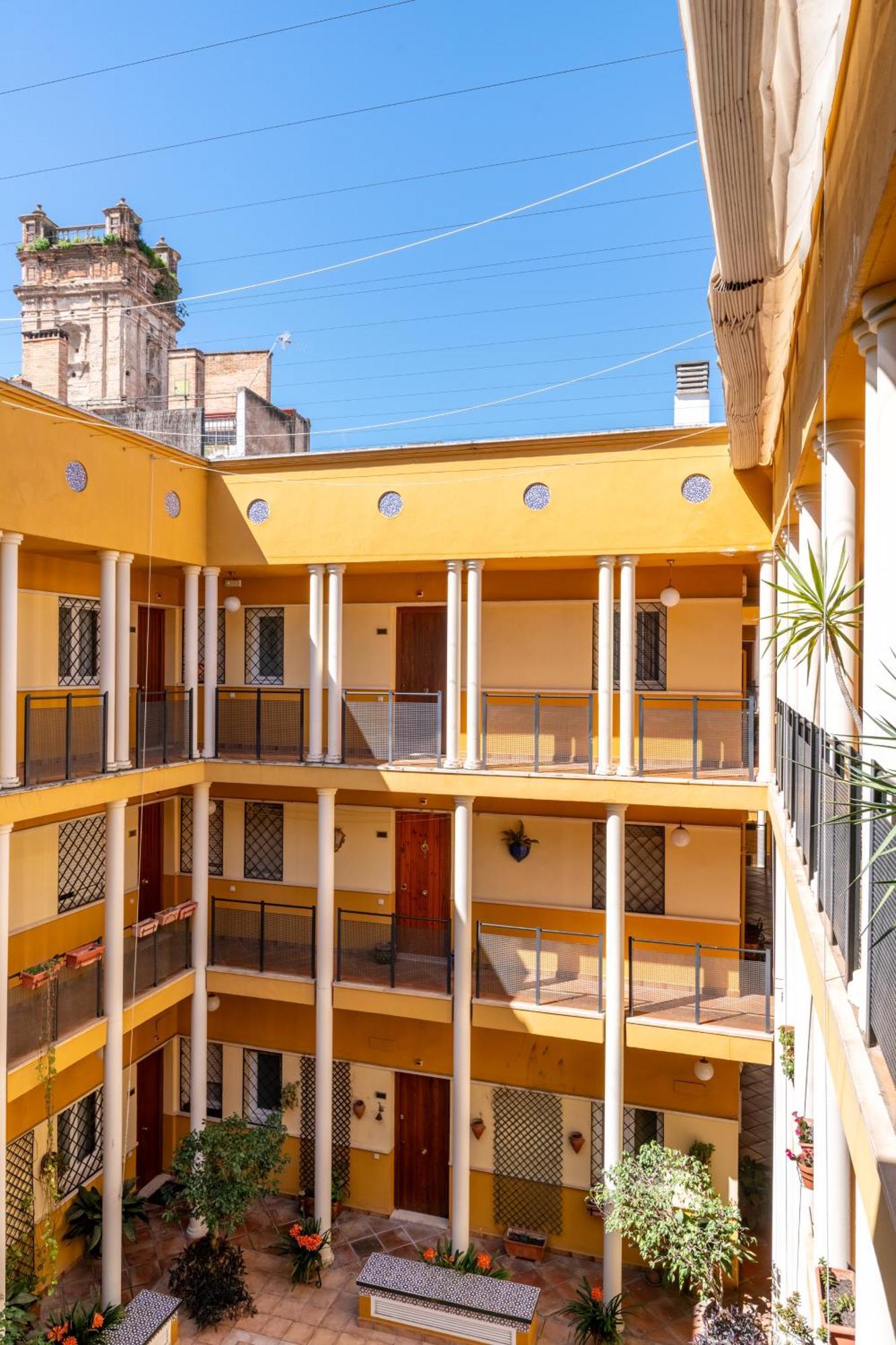 San Vicente-Museo Apartamento セビリア エクステリア 写真